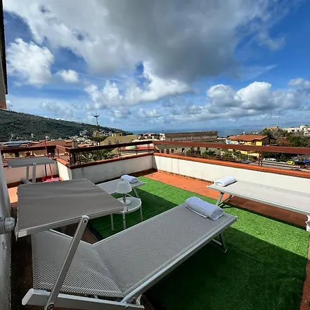 Casa Wizzy アパート ヴィーコ・エクエンセ