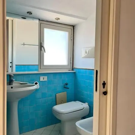 Casa Wizzy * Вико-Экуенсе