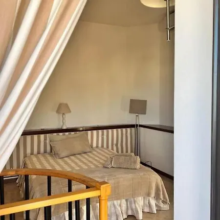 Casa Wizzy * Вико-Экуенсе