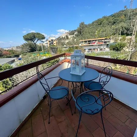 Casa Wizzy * Вико-Экуенсе